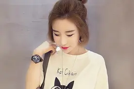 露脐T恤， 超级显瘦哒！图片