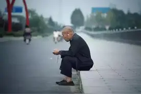 嘿，老头儿！街拍郑州街头最酷的老腊肉们！图片