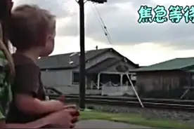 爸爸，只为在人群中看你一眼，哪怕一眼图片