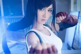 玩家蒂法女神级COS 克劳德也把持不住了图片