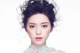 新娘化妆造型精致而鲜活 足足的女王范图片