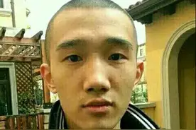 LOL囧图：教你十万个理由打开英雄联盟图片