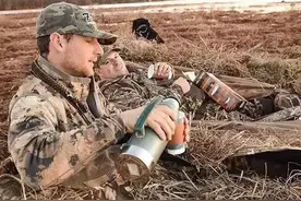 美国大兵都用的二战血统保温杯，超长时间保温保冷，越旧越有内涵图片