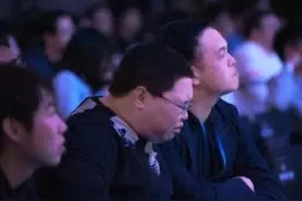 YM冲击LPL失败 PDD在微博给战队打气图片