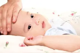 婴儿体温多少是正常的呢？图片