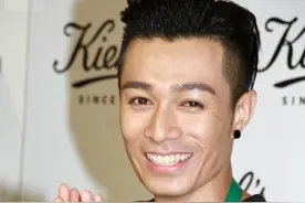 周柏豪亲手制作蛋糕被封暖男，回内地参加真人秀本色演出篮球高手图片