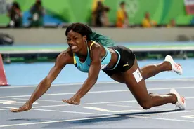 博尔特200米比赛又散步，人类已会鱼跃冲顶了！干掉外星人图片