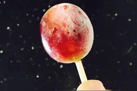 葡萄棒棒糖冰，朴素简单却超级消暑！图片