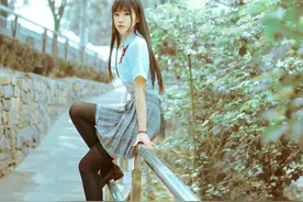 高丝裙Gilr:甜美可爱校服小萝莉，清纯俏皮稚嫩外表惹人爱！图片