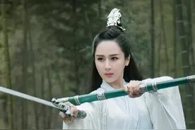 高冷女神陆雪琪，古灵精怪碧瑶，你更喜欢谁图片