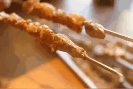 颠覆上海烧烤界，让你彻底舔屏的“第十一年&胡大龙虾馆”图片