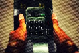 力战不如智取 盘点穿越火线爆破热图中的偷包技巧图片