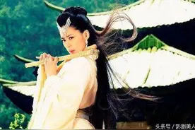 古装剧女子吹笛，最美亚姐第四，第三被黑最惨，第一实至名归！图片