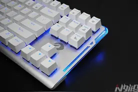 键盘也玩水冷？达尔优水耀EK815机械键盘拆解评测图片