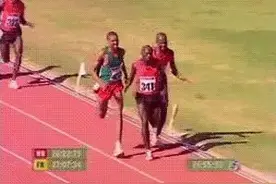 摄影师当时博尔特附体，第一个冲过了重点图片