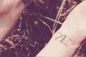 忘记那些为爱发过的“毒誓”，再毒的话也抵不过一句“我爱你”。图片