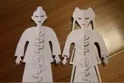 纸人法术！学会了扎纸人的隐身术，去偷窥隔壁女生，出意外！图片