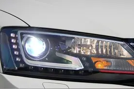 新款速腾的外观和内饰都有所变化图片