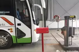 审车太难、大灯偏移？据说贵阳审车新增了这一项，原来真相是..图片