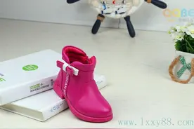 怎么选择婴儿鞋  选购婴儿鞋需要注意什么图片