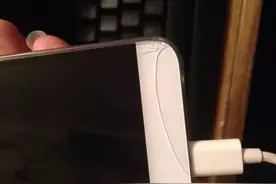 手机坏了！值得修还是浪费钱？看完你就懂了图片