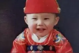 原来，我家权志龙小时候就这么可爱霸气哦图片