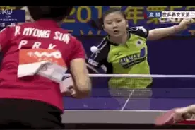 女乒双打史上最尴尬的一幕 队友接球不慎，遭遇袭胸又打脸福原爱图片