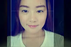 论帮女友拍照的重要性。图片