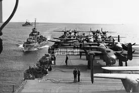 疯狂的飞行试验！美军KC-130F加油机从航母上升空图片