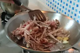 美食分享：辣炒田鸡的过程图片