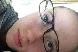 戴眼镜的糗事，我知道你都会深有感触|所谓五米之外，人畜不分图片