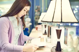 是你，拭去我梦里的泪眼忧伤。图片