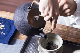 淡去浮华，心境如明。打造品茶氛围的禅意小物件图片