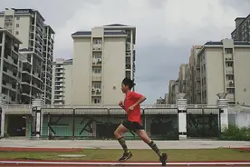 激活你的运动潜能，跑步压缩袜初体验，中规中矩不失精彩图片