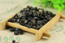 黑色的枸杞，你见过吗？比红枸杞价值高100倍！图片