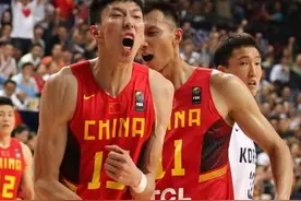 着急赴美？其实周琦在国内统治力还不如他，曾是易建联唯一敌手图片