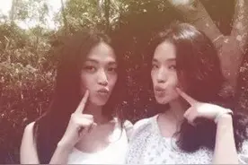 姚晨晒与舒淇合照，称都是小嘴美女，只是偶尔嘴大图片