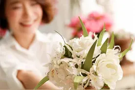 做一束迷你手捧花，给生活制造美丽的小惊喜图片