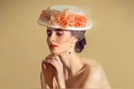 新娘头饰丨美cry，不爱花的新娘都在玩儿这些元素图片