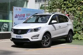 新动力上身 实拍1.5T宝骏560/宝骏730图片