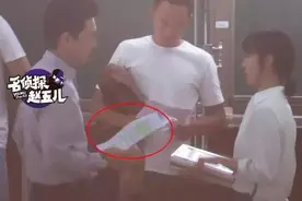 胡歌靳东再发糖，跪地撒娇扯胳膊CP感爆棚~图片