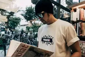 周杰伦、余文乐联名系列T图片