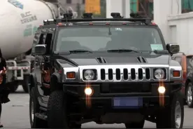 输不起的高音王子，美国进口悍马军车H2价值170万图片