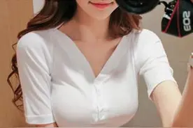 白色的衣服为什么越洗越黄？怎么样才会避免？图片
