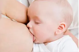 宝宝不爱吸母乳是有原因的 妈妈们不要在误会了图片