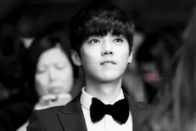 天！11年前还在上高中的鹿晗竟然长这样...从小帅到大呀！图片