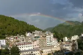 没有下雨 巫溪上空却惊现彩虹图片