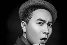 八月，早晚夜高峰，给你五个圈带你飞！图片