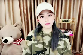 2015年年度十大金曲，美女唱的太好听了，歌声把人带入画面