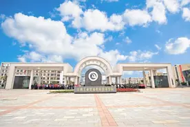 江西这所学校太牛了，看看它是谁图片